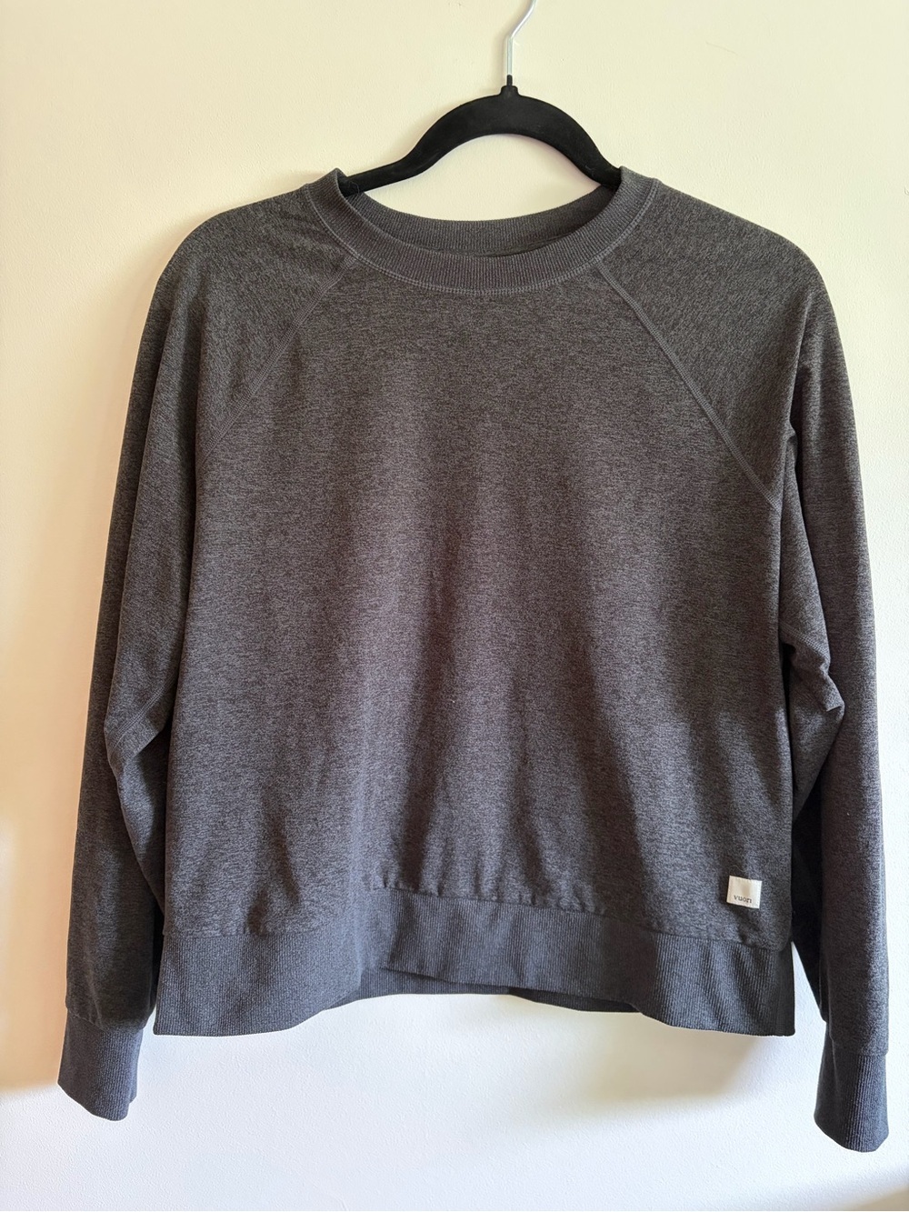 VUORI- size xs Women's Daydream Crew Long Sleeve Top.